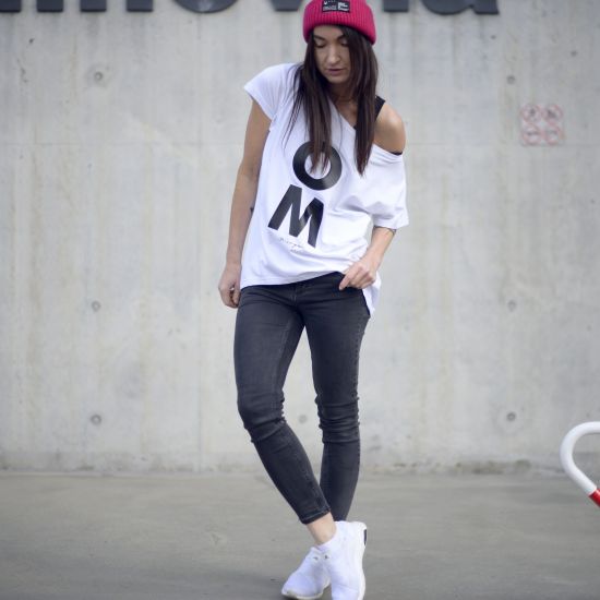 Triko Makea wht OM blk print